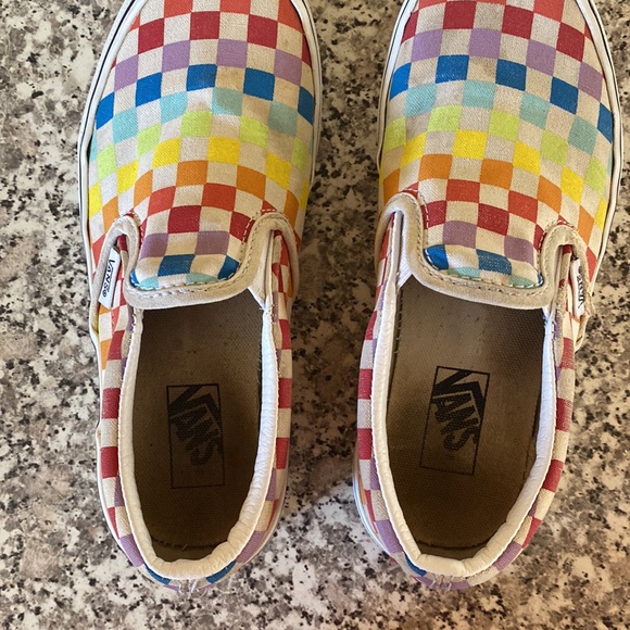 Vans Low Top “Rainbow Checkered” / Size 3 Kids / 500714 - Picture 4 of 11